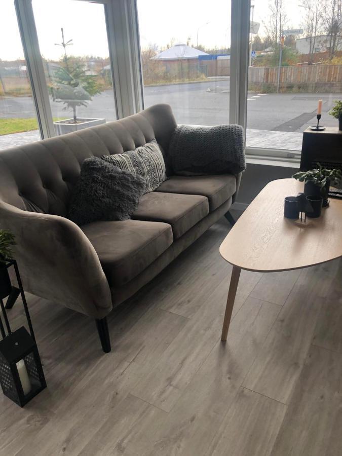 Varmi Guesthouse Apartments & Rooms Hveragerdi Eksteriør bilde