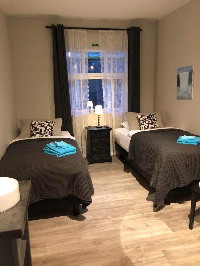 Varmi Guesthouse Apartments & Rooms Hveragerdi Eksteriør bilde