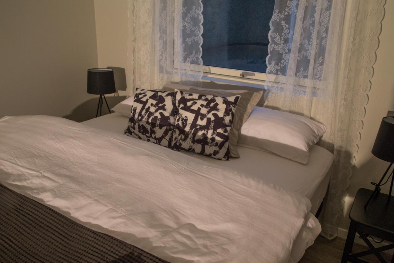 Varmi Guesthouse Apartments & Rooms Hveragerdi Eksteriør bilde