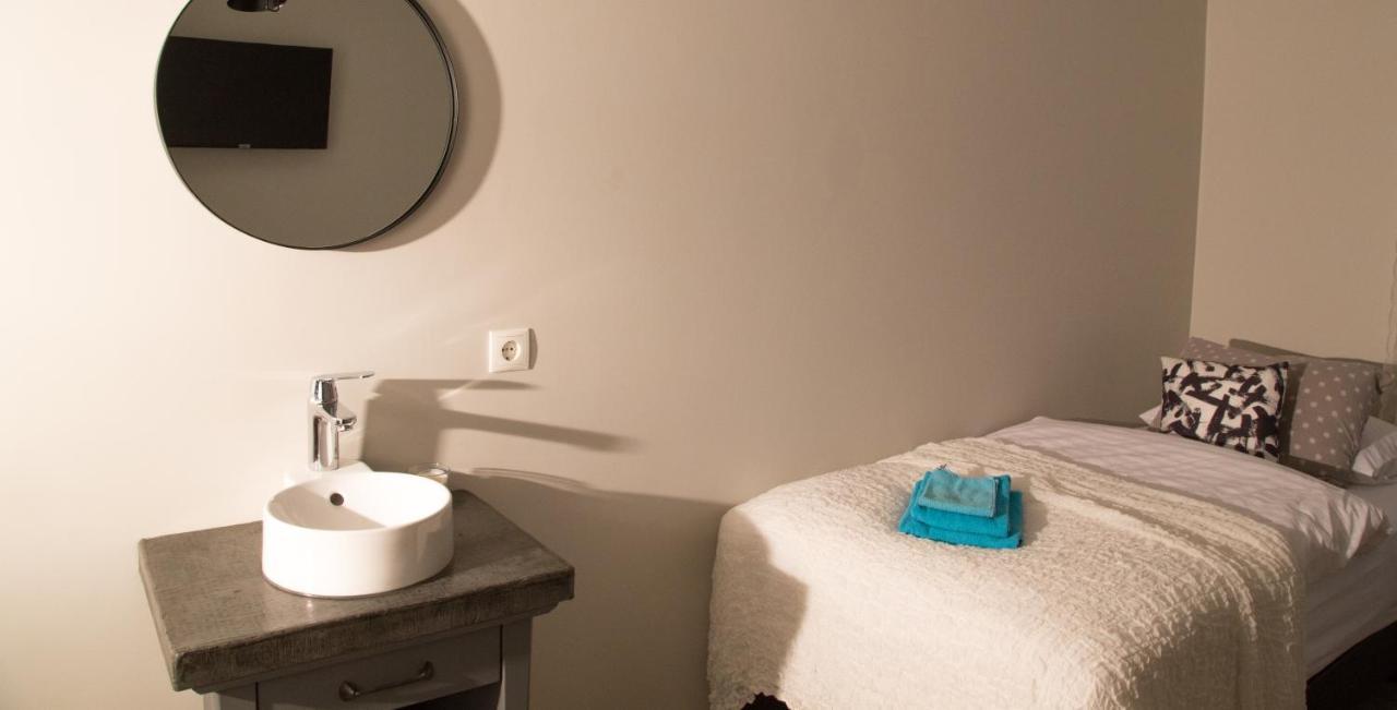 Varmi Guesthouse Apartments & Rooms Hveragerdi Eksteriør bilde